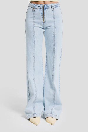 Women’s Light Wash Flare Jeans